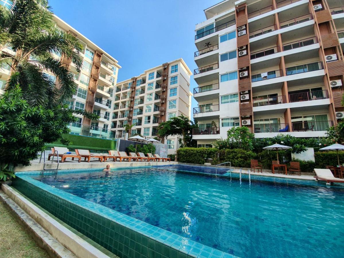Diamond Suite Pattaya ภายนอก รูปภาพ