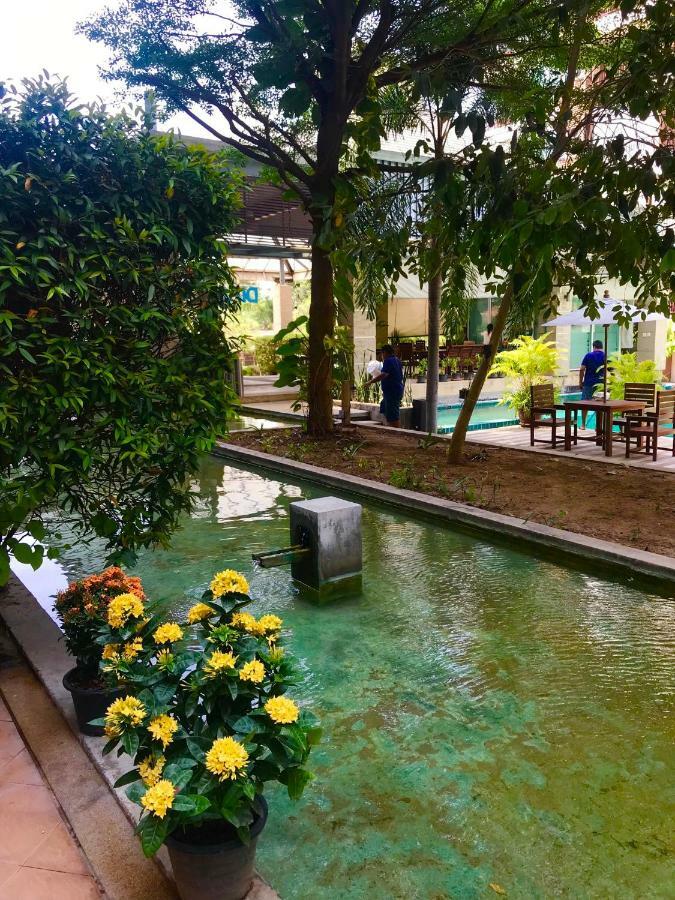 Diamond Suite Pattaya ภายนอก รูปภาพ